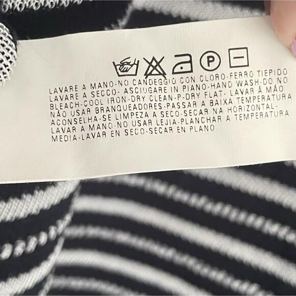 Armani Collezioni Italy Striped Navy White Top Women's L Long Sleeve Pullover - Picture 13 of 16